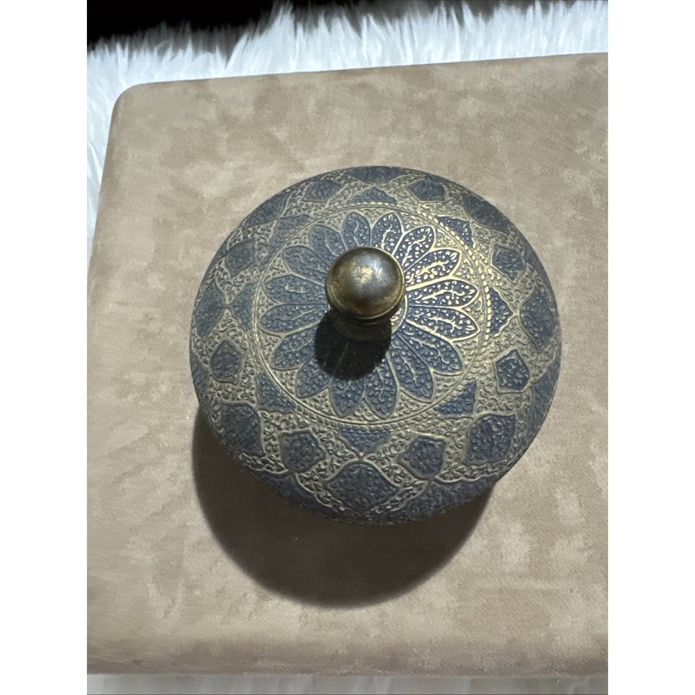 Kinco Brass England Ornate Round Trinket Box W Lid 1950's Vanity Vintage MCM